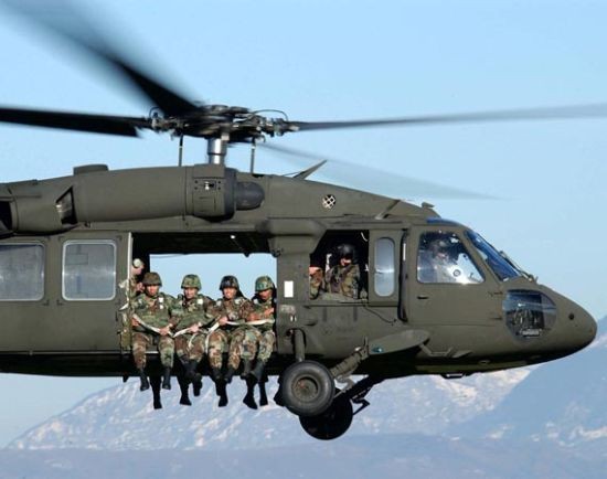 Máy bay trực thăng Black Hawk do Mỹ chế tạo